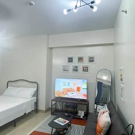 Modern Comforts Sleek Studio In Manhattan Plaza2